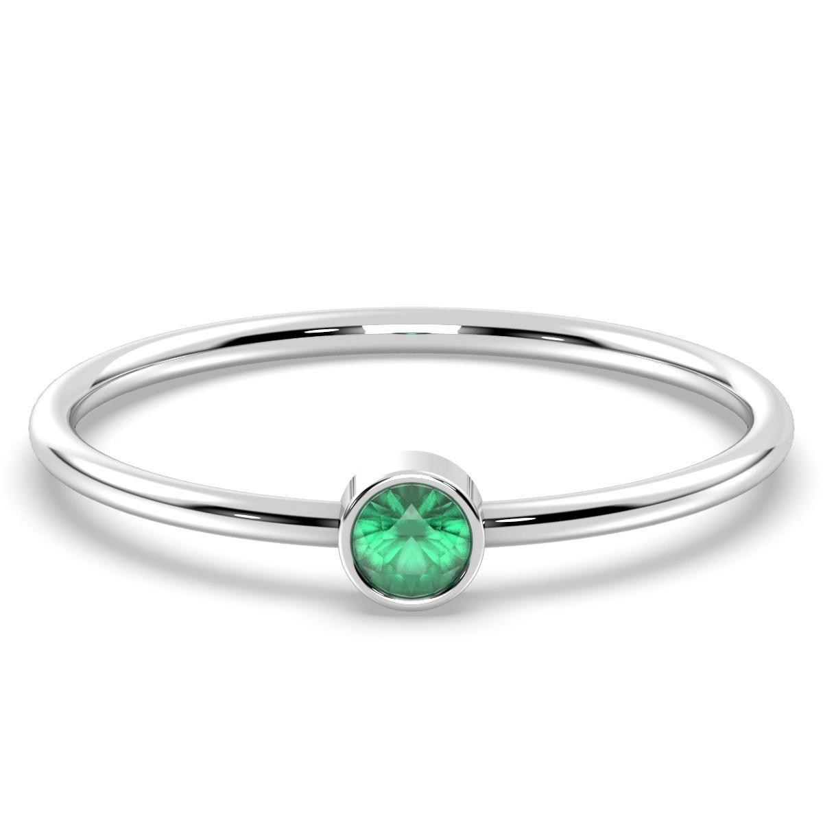 Rich Green Emerald Serene Circle Ring