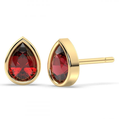 Tear drop garnet solitaire stud in 18K Gold Vermeil